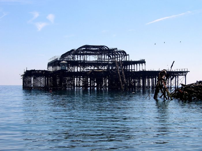 2005-07-14 - United Kingdom - England - Brighton - West Pier - CC-BY 2 4888014476 by CGP Grey