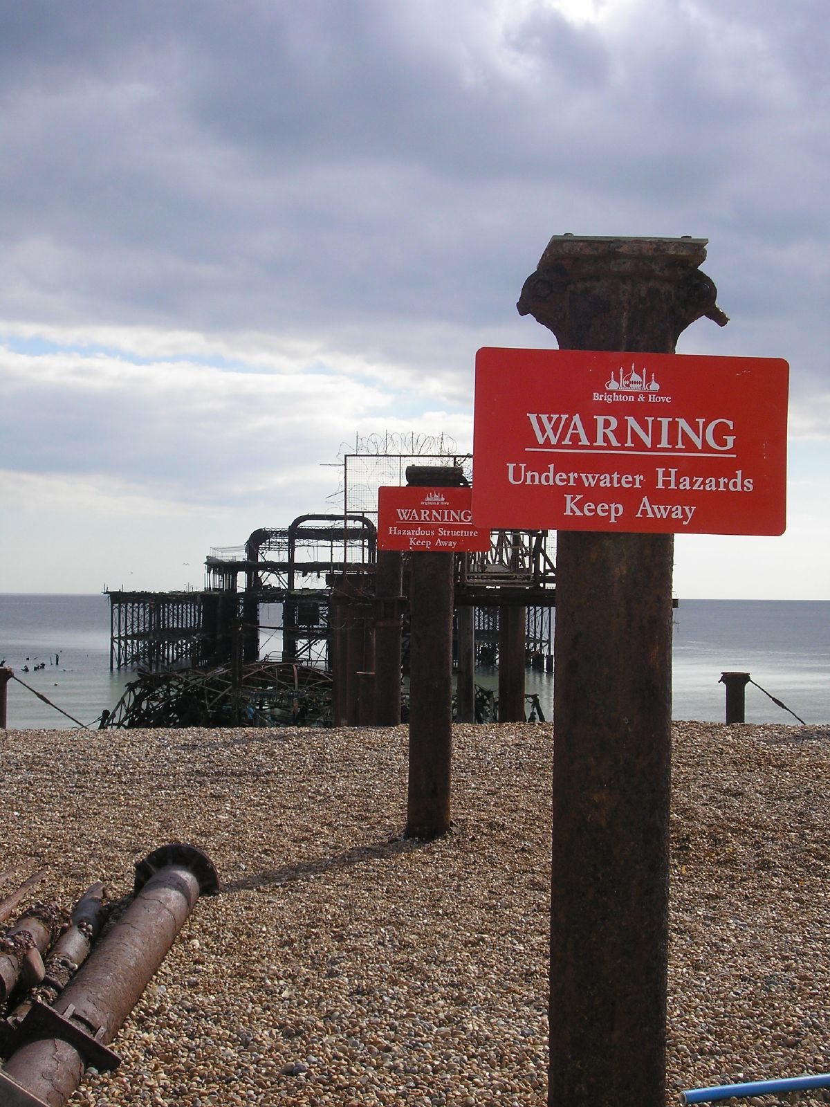Brighton West Pier 20060410 warnings by Les Chatfield